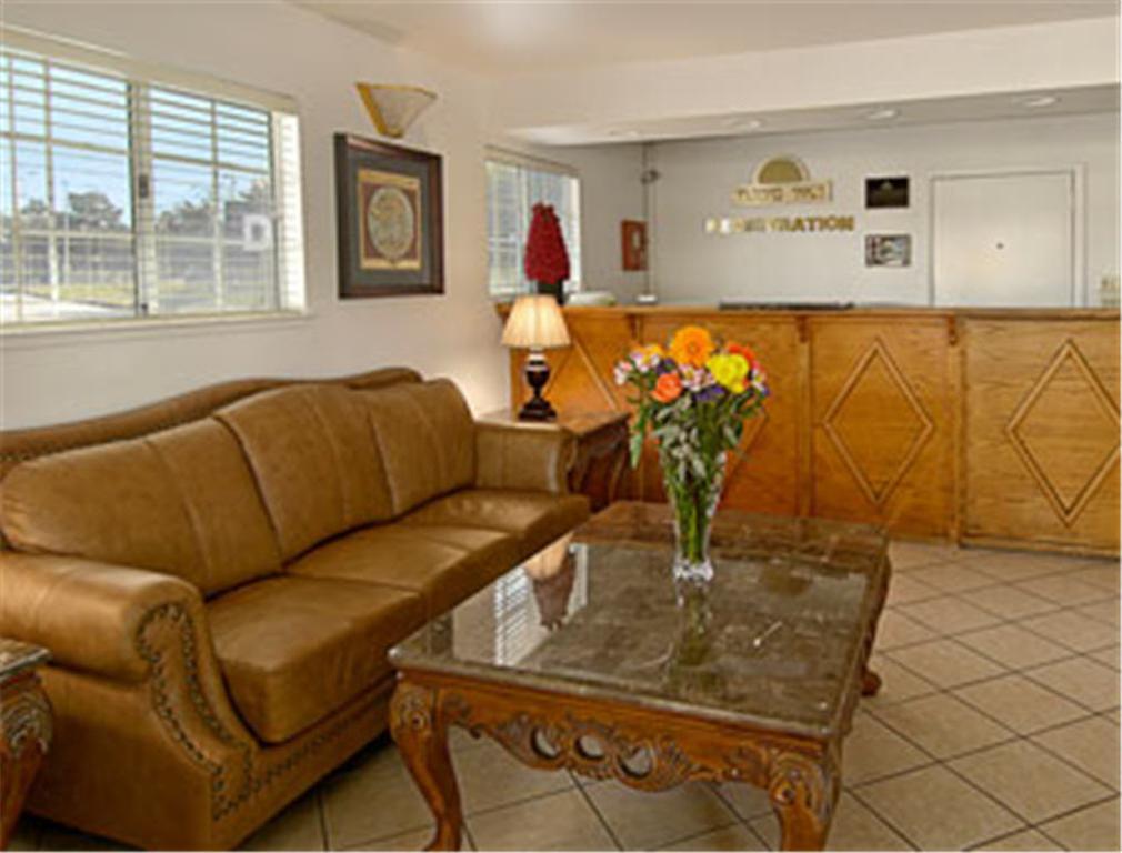 Days Inn Salinas Airport Interiér fotografie