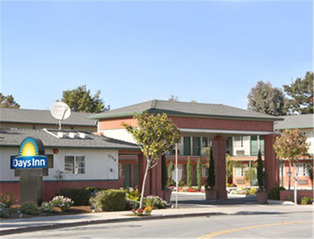 Days Inn Salinas Airport Exteriér fotografie